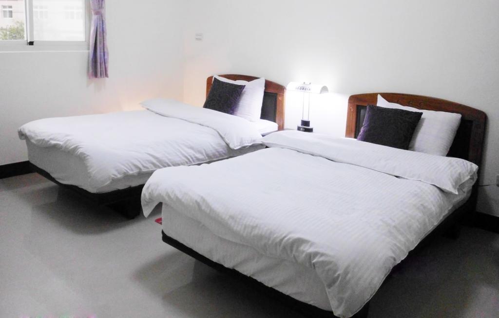 成功民宿 Km Bed And Breakfast Jinhu Quarto foto